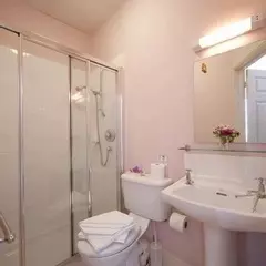  Ensuite Bathrooms